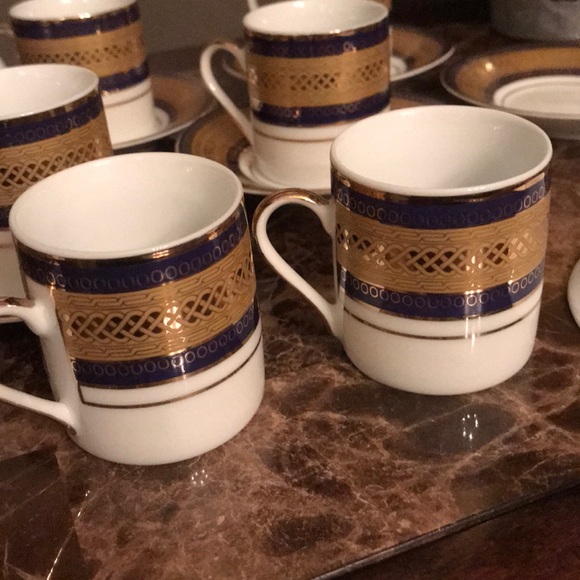 🦋 New! Fine Italian design Demi-Tasse set - Picture 6 of 8